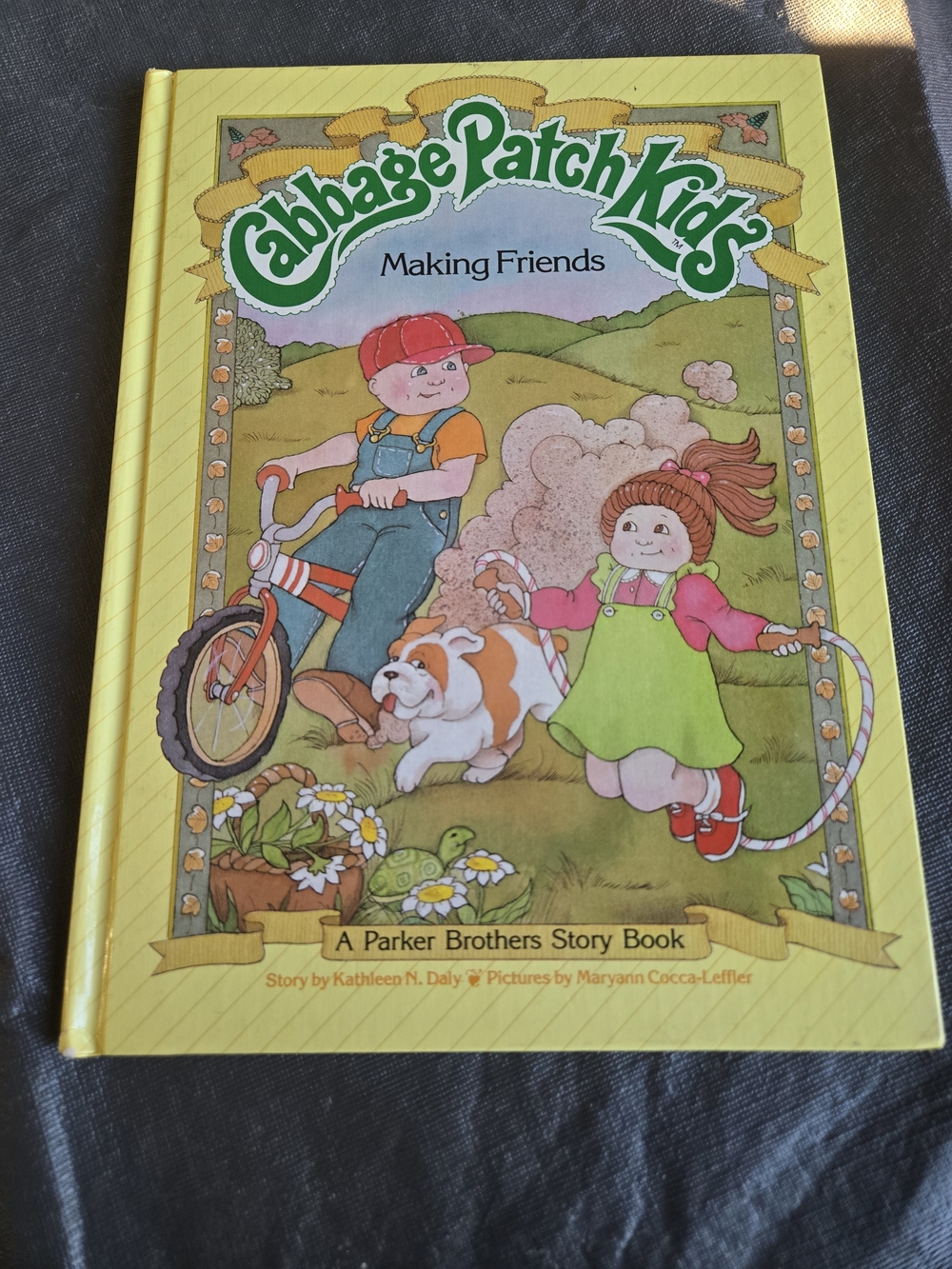 Cabbage Patch Kids Vintage Making Friends - Yellow Hardcover Story Book